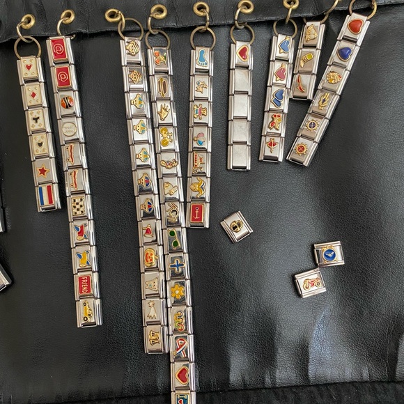 Manuel Zed Charms - Picture 1 of 9